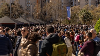 Colas y mucha afluencia de