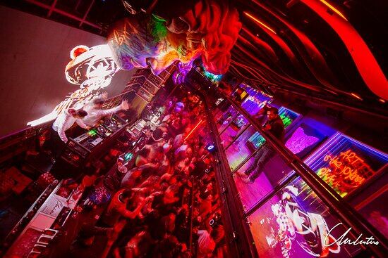 La ampliación del horario nocturno será exclusiva para establecimientos con expendio de bebidas alcohólicas en áreas seleccionadas - crédito Tripadvisor