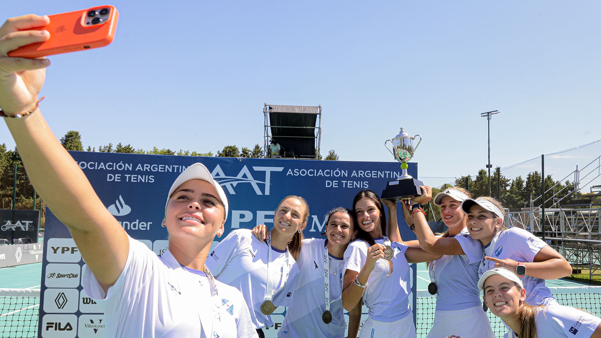 ADR, con Nadia Podoroska a la cabeza, es campeón defensor en damas (Fuente: Prensa AAT)