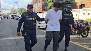 Juzgado ordena exámenes psicológicos al hijo detenido por la muerte del exviceministro Calvo Drago en Guatemala