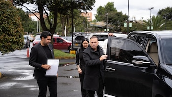 Exesposa de Santiago Botero cuestionó denuncia de violencia intrafamiliar interpuesta por Manuela Echeverri: “Nunca me levantó la mano”