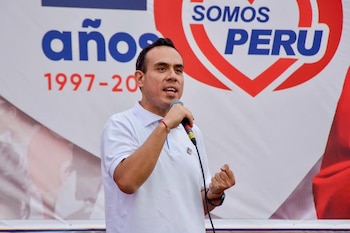 El partido Somos Perú pasó de estar al borde de la desaparición en 2021 a llevar a José Jerí Oré a la presidencia en 2025.