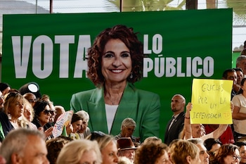 Cartel del PSOE en un acto de campaña (Álex Zea / Europa Press)
