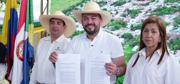 Según el ministro Edwin Palma, las resoluciones hacen parte de la estrategia del Gobierno para consolidar a Colombia como un actor de la integración energética latinoamericana - crédito Ministerio de Minas y Energía