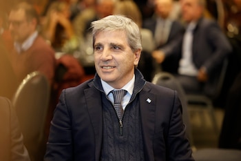 El Ministerio de Economía avanza con la privatización de empresas públicas a fin de robustecer las arcas del Tesoro.