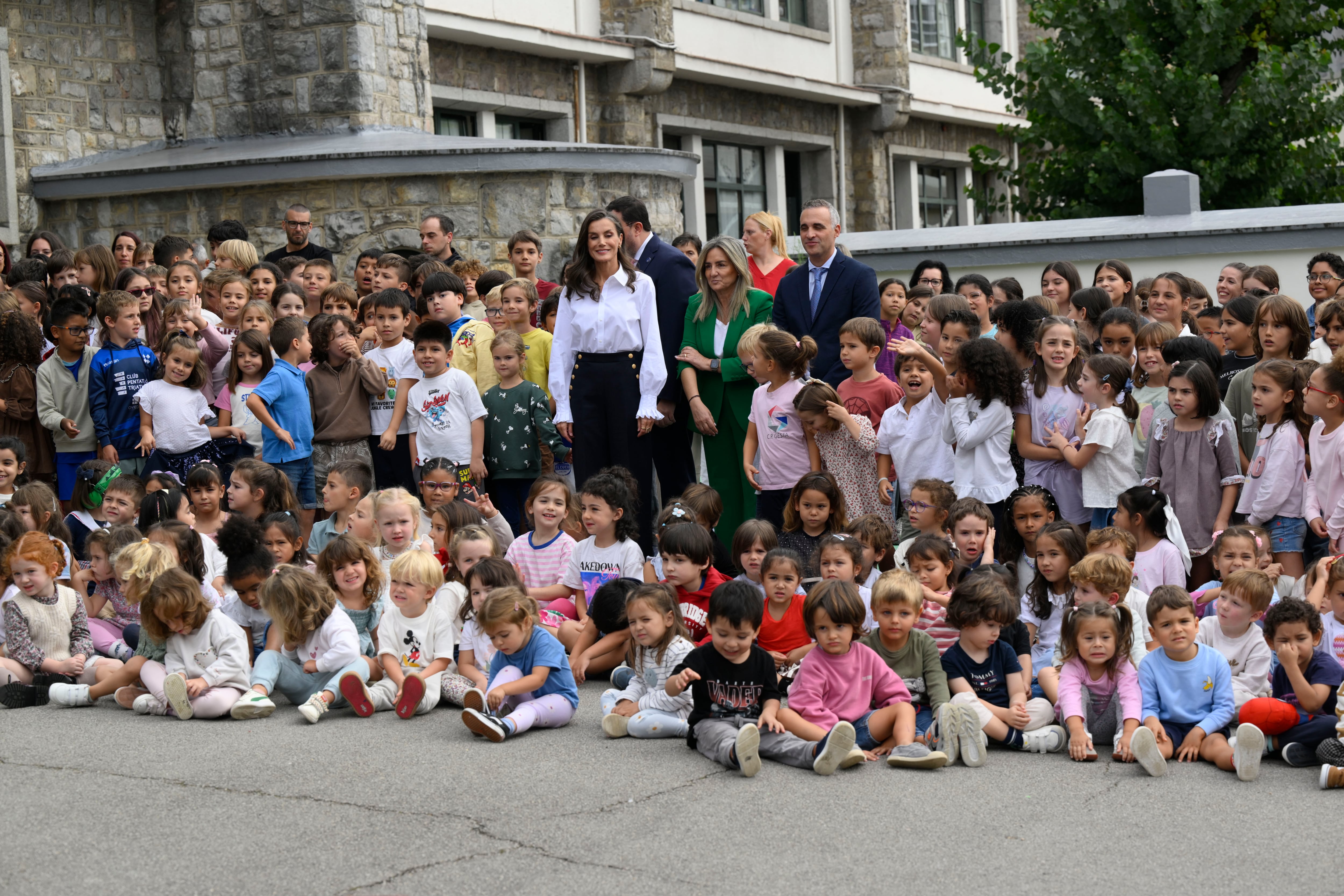 La reina Letizia regresa a su antiguo colegio en Oviedo (EFE)