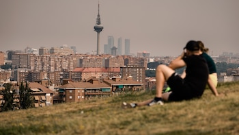 Las olas de calor, los incendios y el polvo sahariano agravan la calidad del aire: España es una de las zonas más problemáticas de la contaminación atmosférica