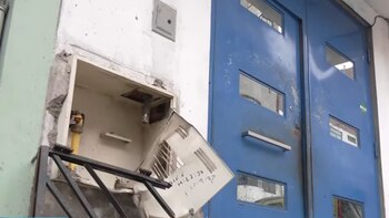 Extorsionadores detonan explosivo en medidor