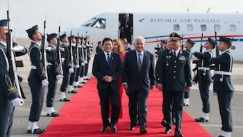 José Raúl Mulino llegó en representación de Panamá y recibió honores protocolares.
