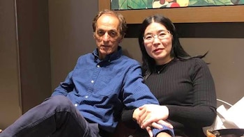 Adrián y Alejandra, él de