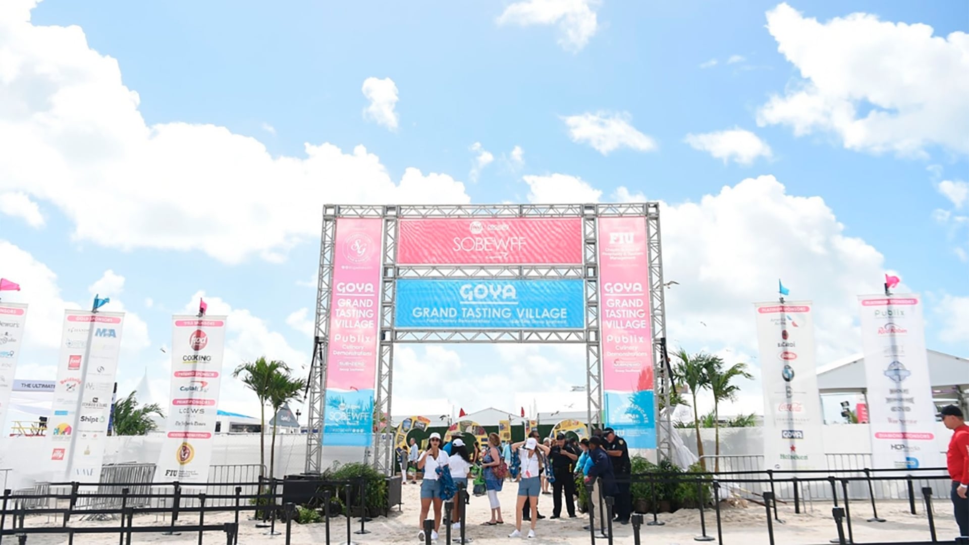 La edición de este año contará con una extensa programación y la presencia de figuras reconocidas del sector gastronómico tanto internacional como local, con la meta de reunir fondos para la universidad de Florida International. Crédito: sobewff