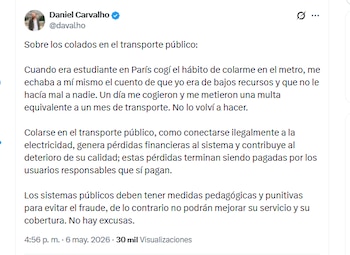 El representante Daniel Carvalho reveló que solía colarse en el metro de París - crédito @davalho/X