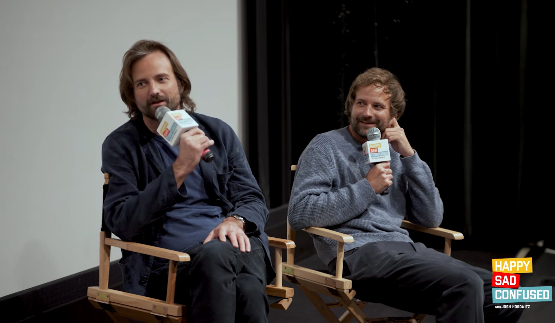 Los hermanos Duffer defendieron su visión creativa para Stranger Things, insistiendo en dirigir y apostar por un guion con influencias de Stephen King y Spielberg (Captura de video: YouTube/@JoshHorowitz)
