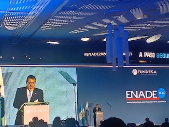 El sector empresarial y las instituciones del Estado formalizaron un acuerdo en el ENADE 2026 para reducir los homicidios en Guatemala.