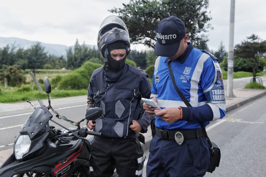 Modificar el motor o diseño de una moto en Colombia - crédito Colprensa/Camila Díaz