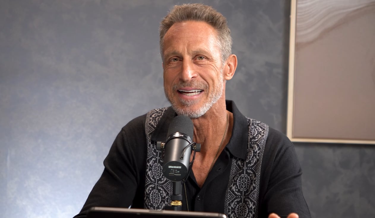 Mark Hyman expuso su programa de alimentación de diez días en la emisión del pódcast Office Hours (YouTube/@drmarkhyman)