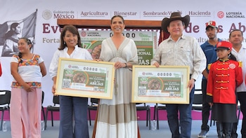 La Lotería Nacional presenta billete conmemorativo por el Día Nacional de las Abejas en Yucatán