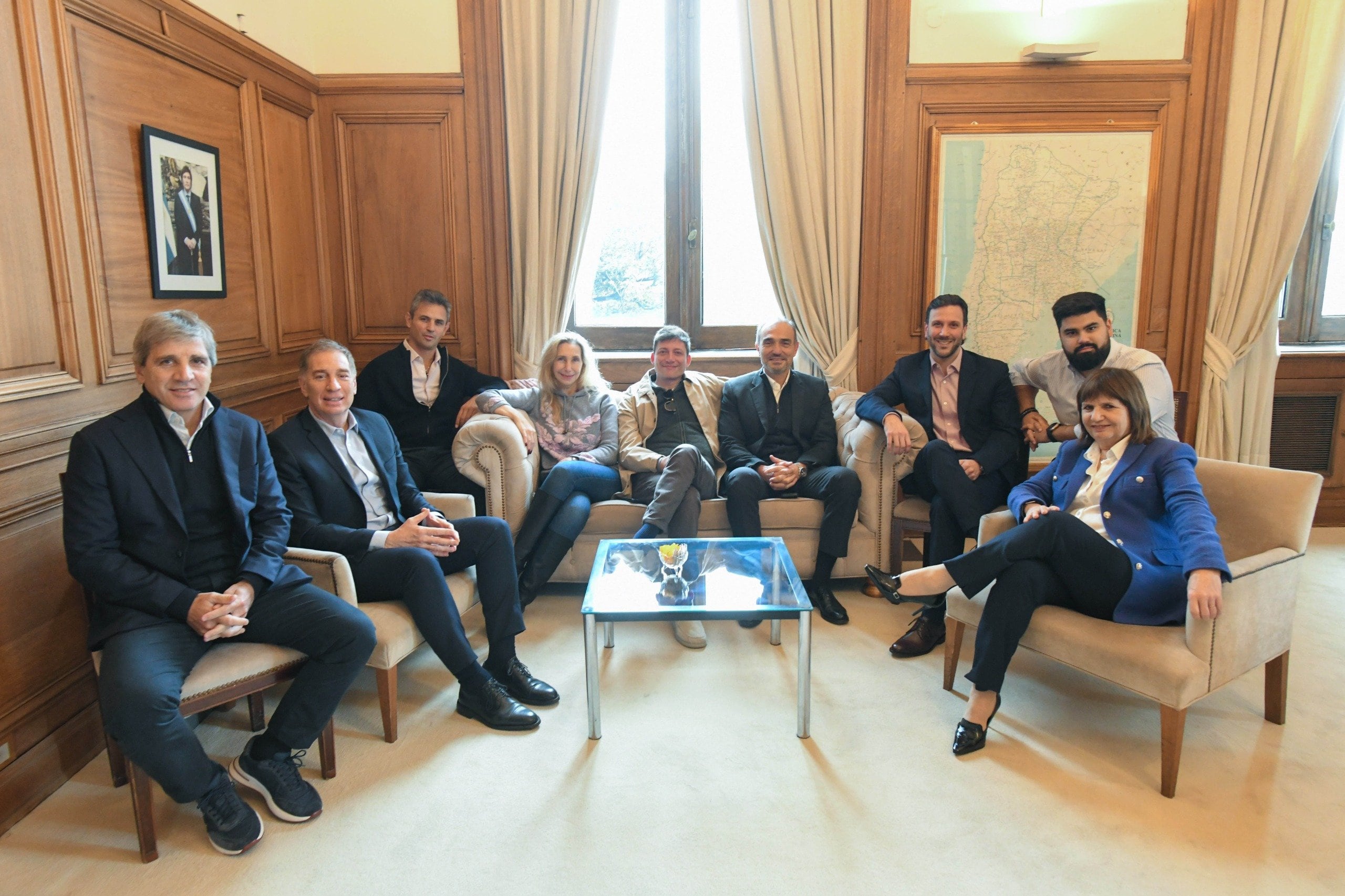 La mesa política se reúne en Casa Rosada
