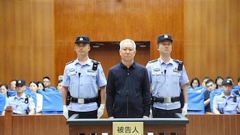Condenado a cadena perpetua el fundador del gigante chino Evergrande por fraude