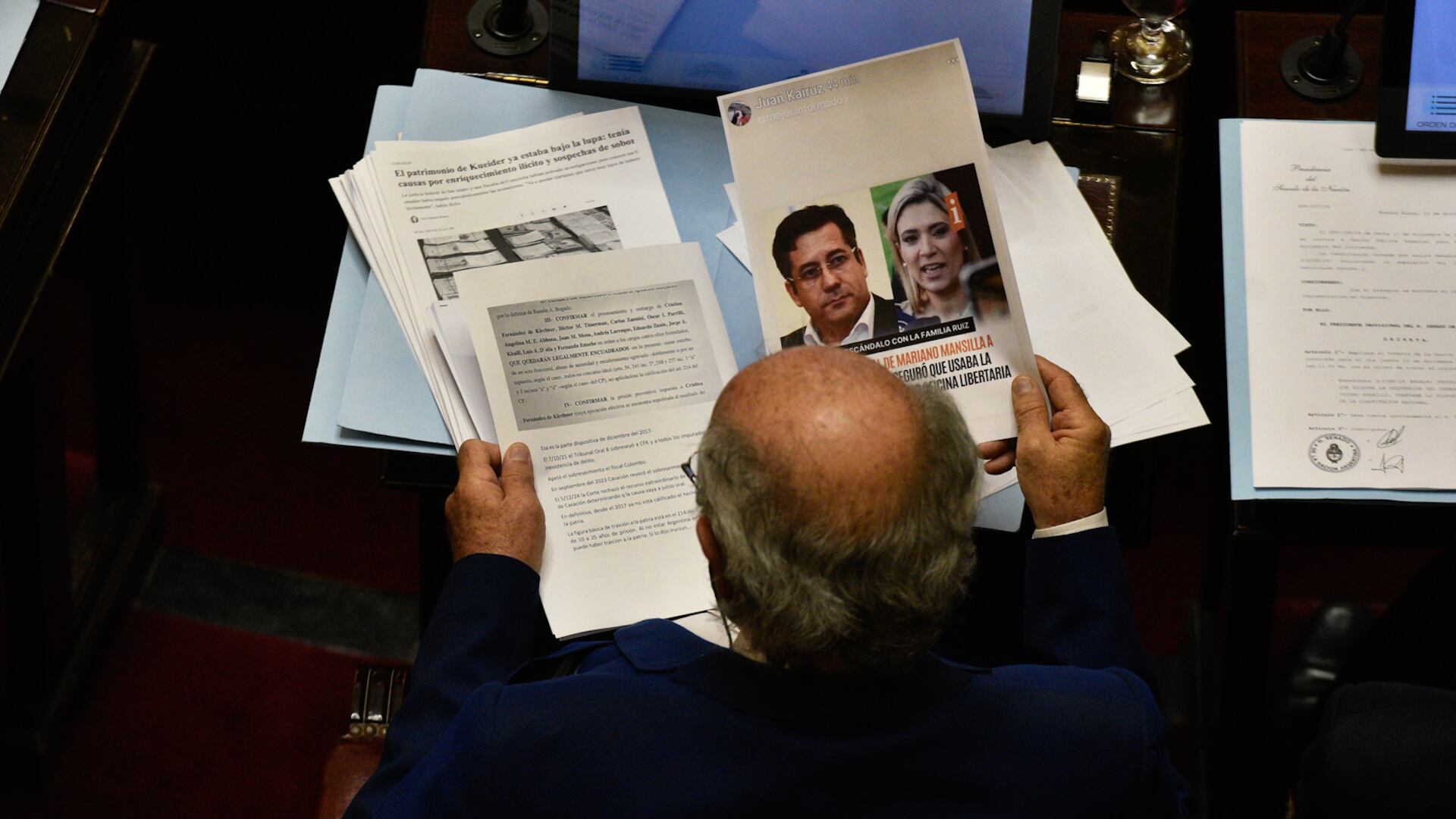 Durante la sesión de este jueves, el bloque cristinista evitó la habilitación del tratamiento para suspender a Oscar Parrilli, que tiene historial judicial en trámite (Fotos: Adrián Escandar)