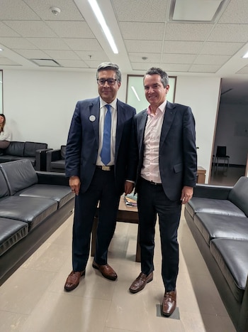 Alejandro Quiroga, presidente de la Asamblea Nacional de Transportadores, y el viceministro de Transporte, Miguel Vergara - crédito imagen suministrada a Infobae