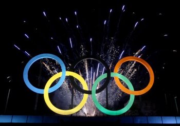 RIO DE JANEIRO, BRAZIL - MAY 20: The Olympic Rings are unveiled at a ceremony at Madureira Park May 20, 2015 in Rio de Janeiro, Brazil. (Photo by Matthew Stockman/Getty Images)