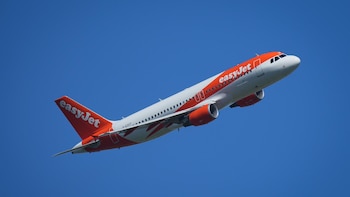 Apollo supera a Castlelake con una oferta de compra de 6.600 millones por easyJet, que sube más de un 14%