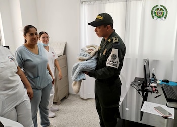 La bebé ya recibió atención pediátrica - crédito Policía de Antioquia