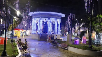 Suenan las campanas navideñas en Panamá con una licitación de $3.3 millones para iluminar la capital