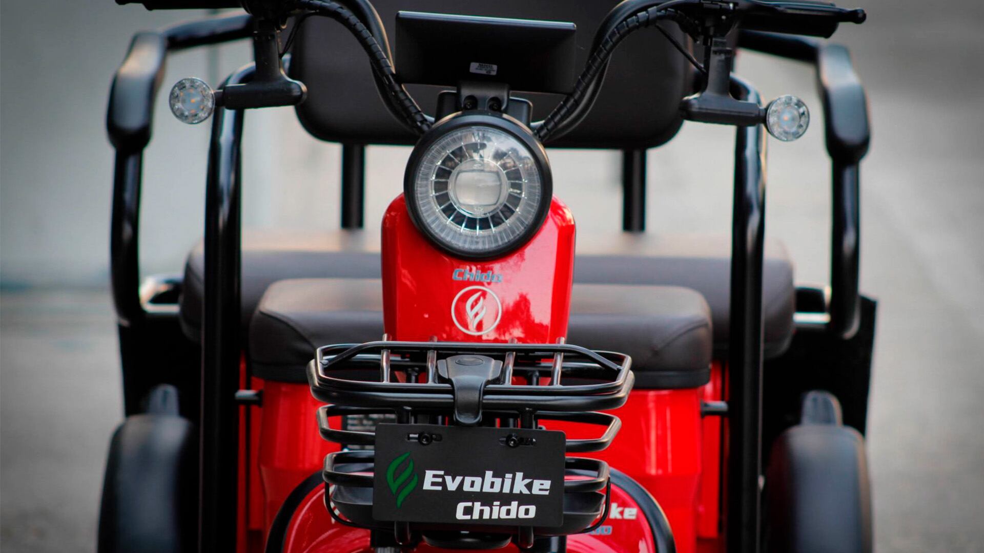 Las bicicletas eléctricas se han convertido en una opción de transporte muy socorrida en la capital (Cuartoscuro)