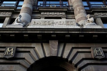 El banco central de México advirtió recientemente que podría contraerse hasta casi un 13% este año. (Foto: REUTERS)