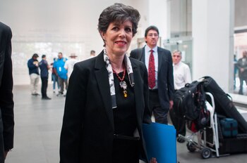 Janine Madeline Otálora Malassis presentó