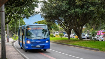 Alza del pasaje de TransMilenio a $3.550 en 2026 favoreció a privados, elevó la evasión y presionó al FET, denunció concejala