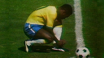 La historia del español que revolucionó el fútbol uniendo a Pelé, Maradona y Cruyff en un momento icónico de los Mundiales