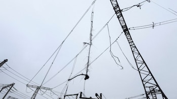 Un hombre murió tras recibir descarga eléctrica al intentar robar cable eléctrico en Bogotá