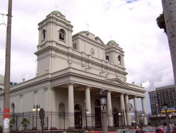 Condenaron a la Iglesia católica