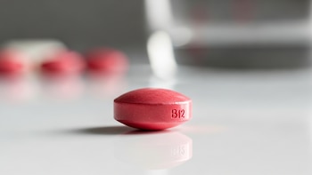 La vitamina B12 podría ser la solución para combatir diferentes tipos de cáncer, según los expertos