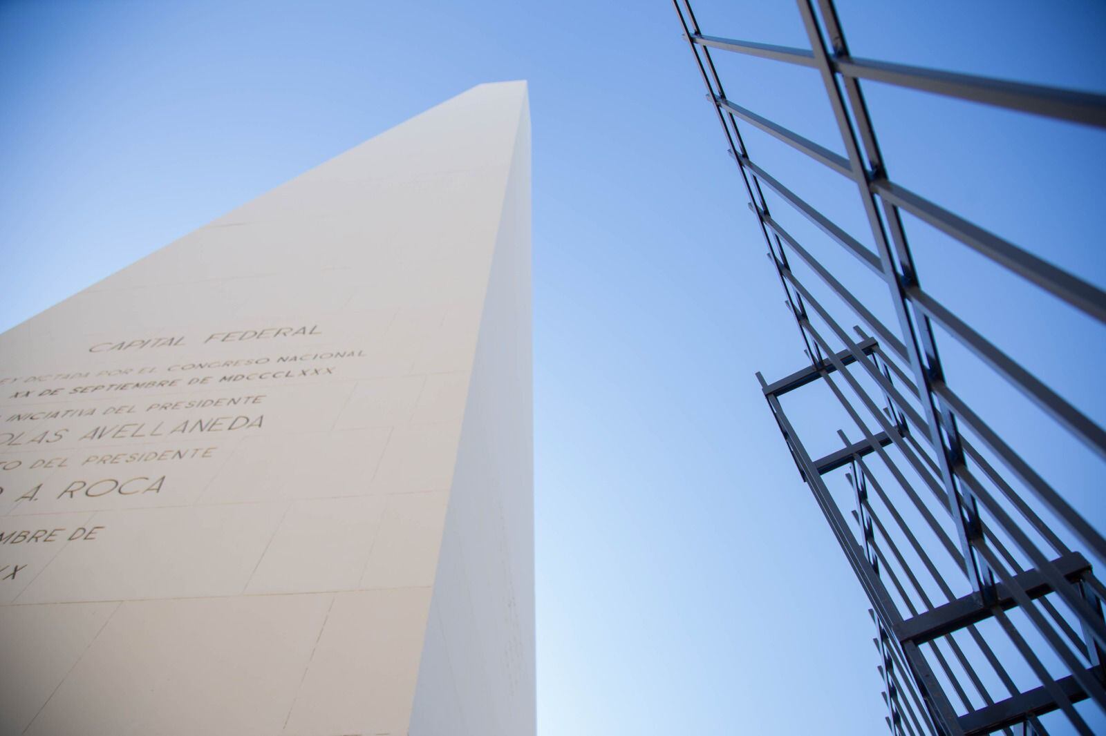 El recambio de la reja del Obelisco estuvo a cargo del Ministerio de Espacio Público e Higiene Urbana