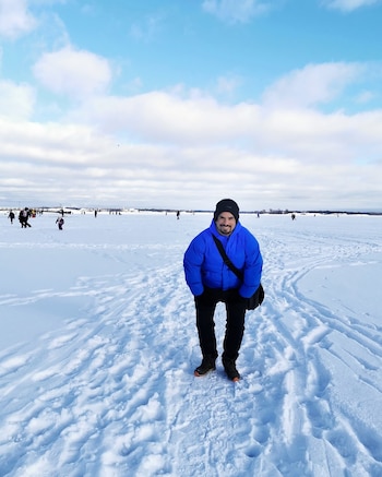 Nahuel trabaja medio día en