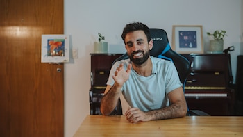 Eial Moldavsky en su casa,