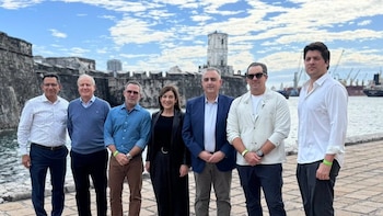 Buruaga se reúne con empresarios