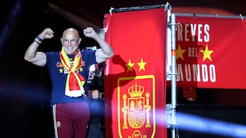 AV. De la Fuente, Luis Enrique, Mikel Arteta y Unai Emery, nominados a Entrenador del Año en el Balón de Oro