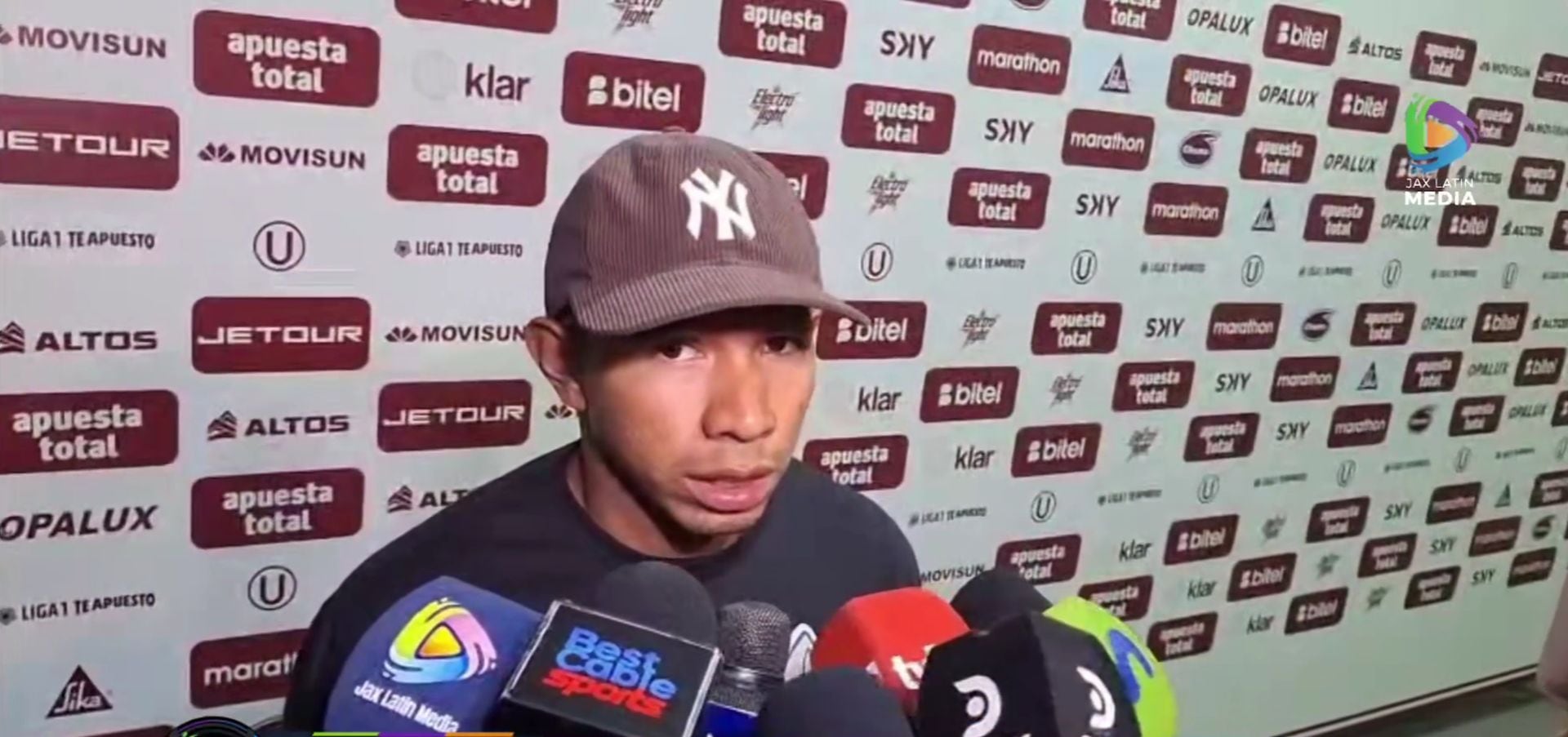 Edison Flores destacó que los goles y las asistencias forman parte de sus responsabilidades en Universitario, donde busca aprovechar los minutos recibidos para contribuir en ataque y defensa, siempre con la mirada puesta en los resultados colectivos. (Jax Latin Media)