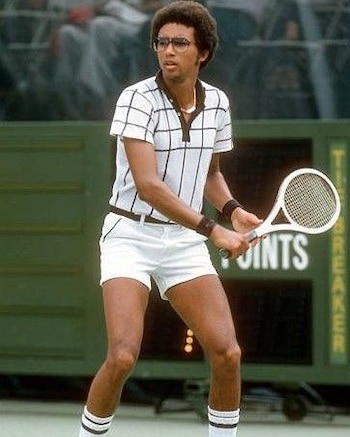 Arthur Ashe en acción durante