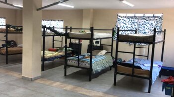 Personal de un albergue en Guaymas castigó a tres niñas, quienes fueron sacadas de sus habitaciones para que durmieran en los pasillos durante la noche. (Foto: Facebook/Casa Hogar Amor, Agua y Más A.C.)