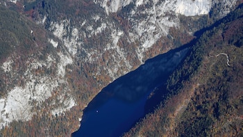 El destino más misterioso de Austria, el próximo rival de España en el Mundial: el lago donde los cazadores de leyendas afirman que en su fondo hay un tesoro nazi