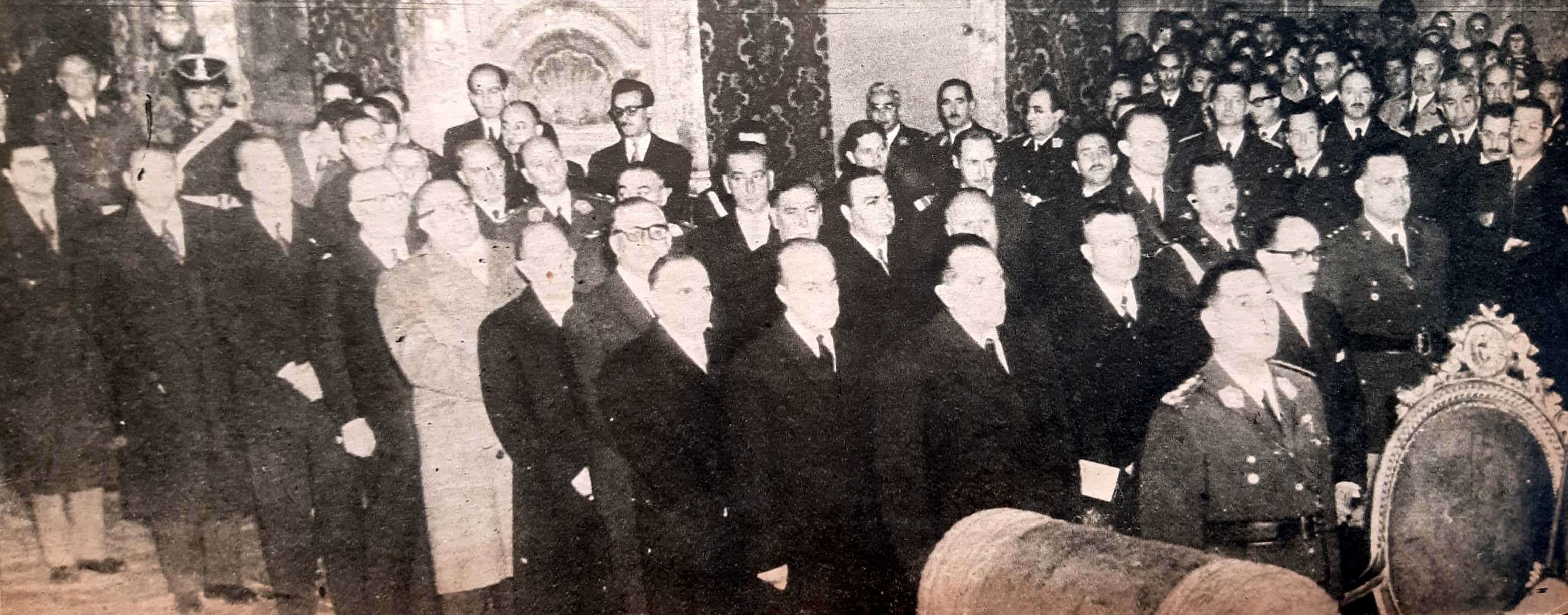 25 de mayo de 1954: el último Te Deum al que asistió Perón en la Catedral metropolitana, acompañado por todo su gabinete (Revista Esto Es, noviembre 1955)
