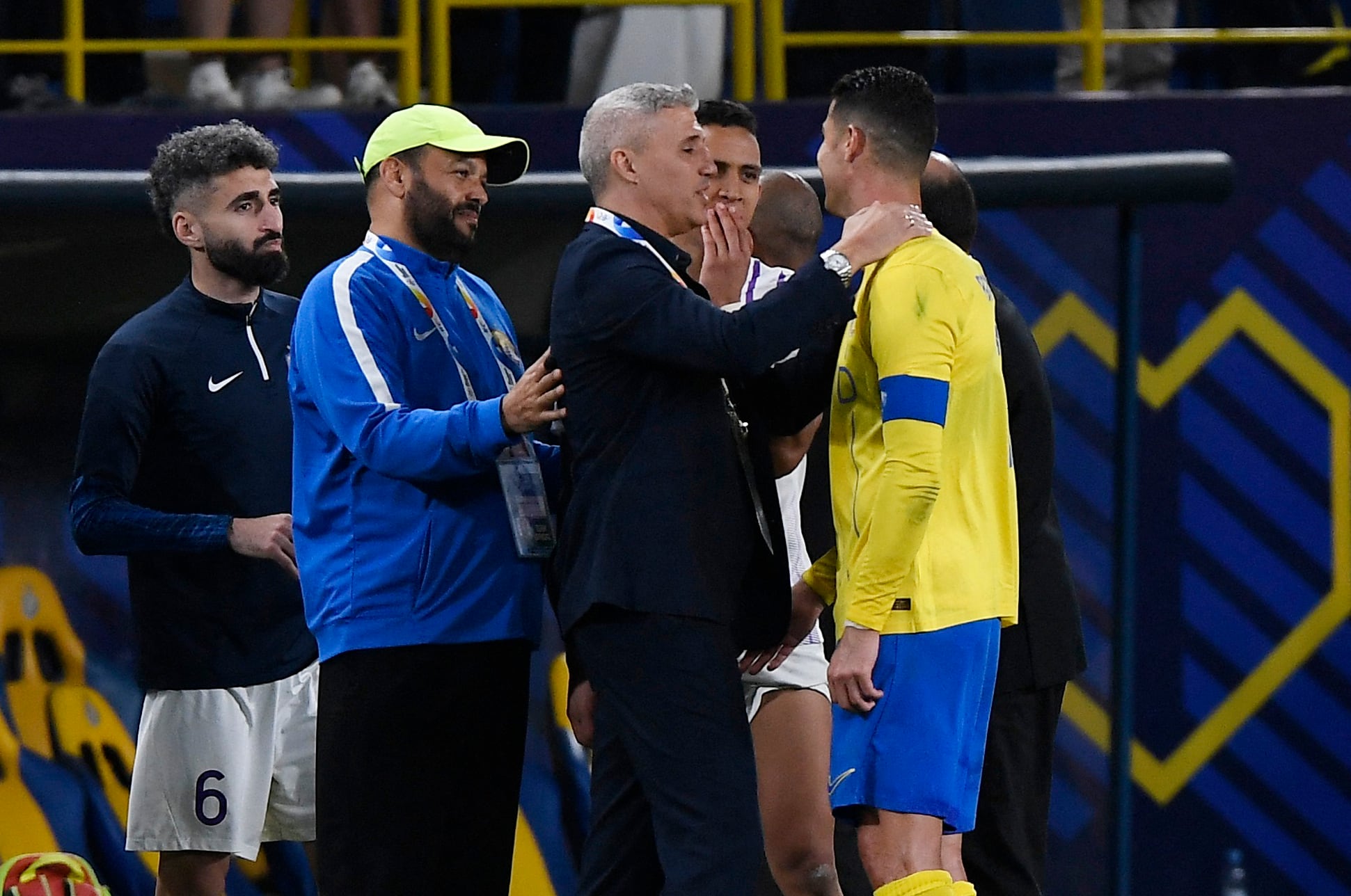 Crespo y Cristiano en aquel partido (REUTERS/Stringer)