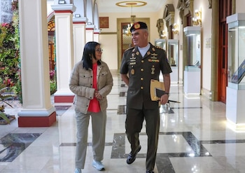 Delcy Rodríguez y Vladimir Padrino