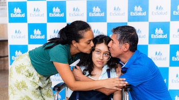 Médicos salvan a adolescente con cirugía cerebral sin abrir el cráneo: técnica única en Perú evita daño irreversible